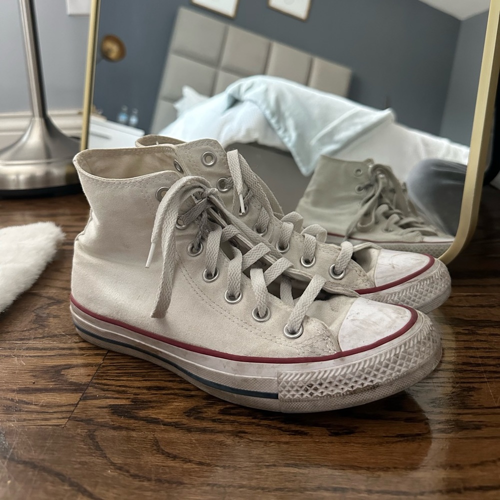 White All Star Converse Size 7